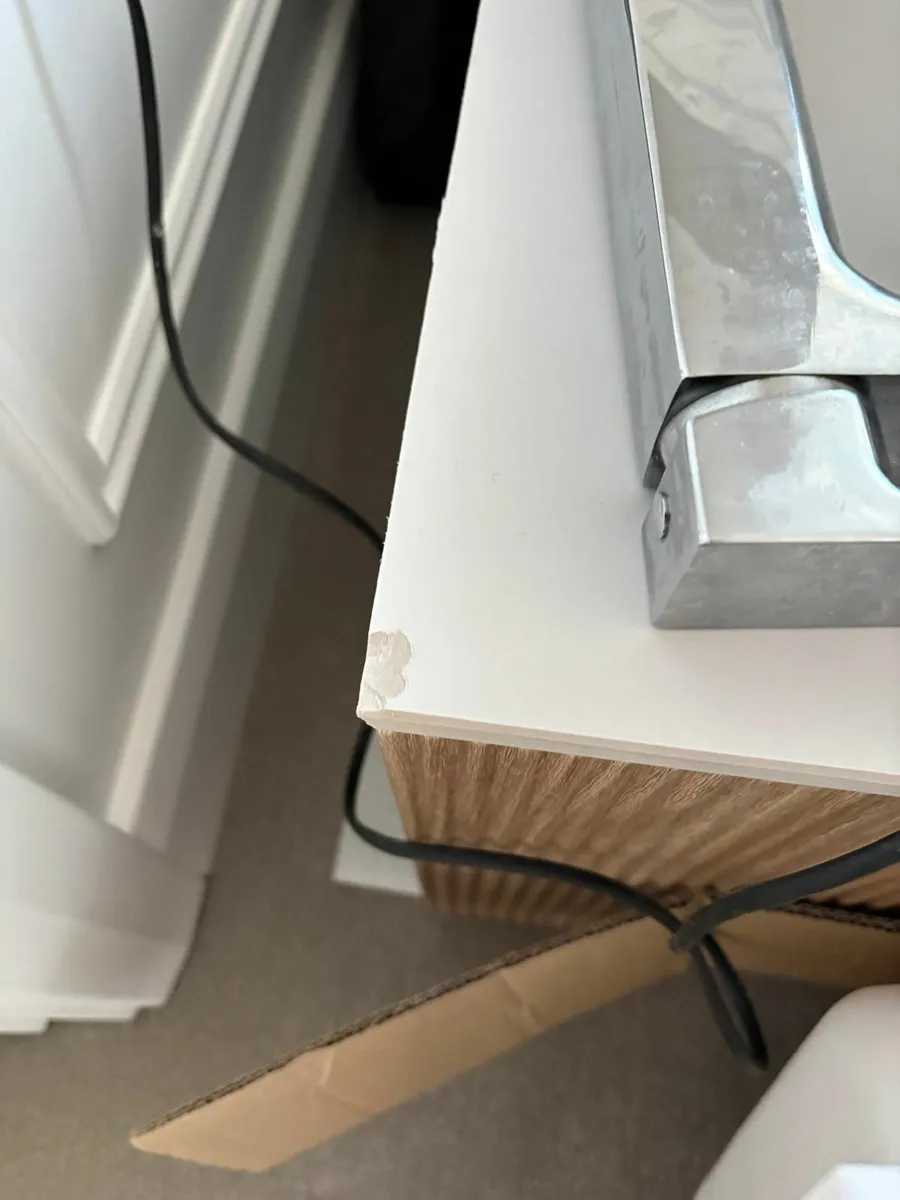 Vanity unit only 3 months old - Image 2