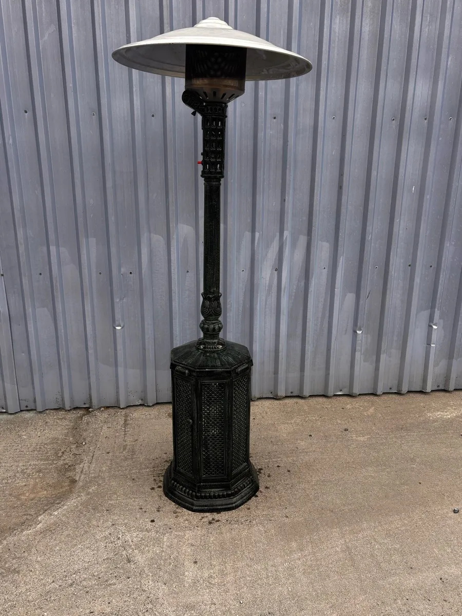 Gas patio heater - Image 1