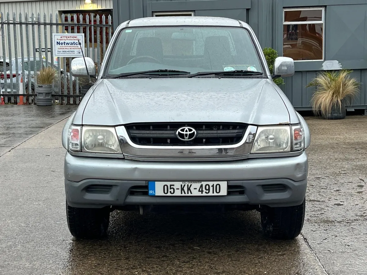 Toyota Hilux 2.5 D-4D 280VX - Image 2