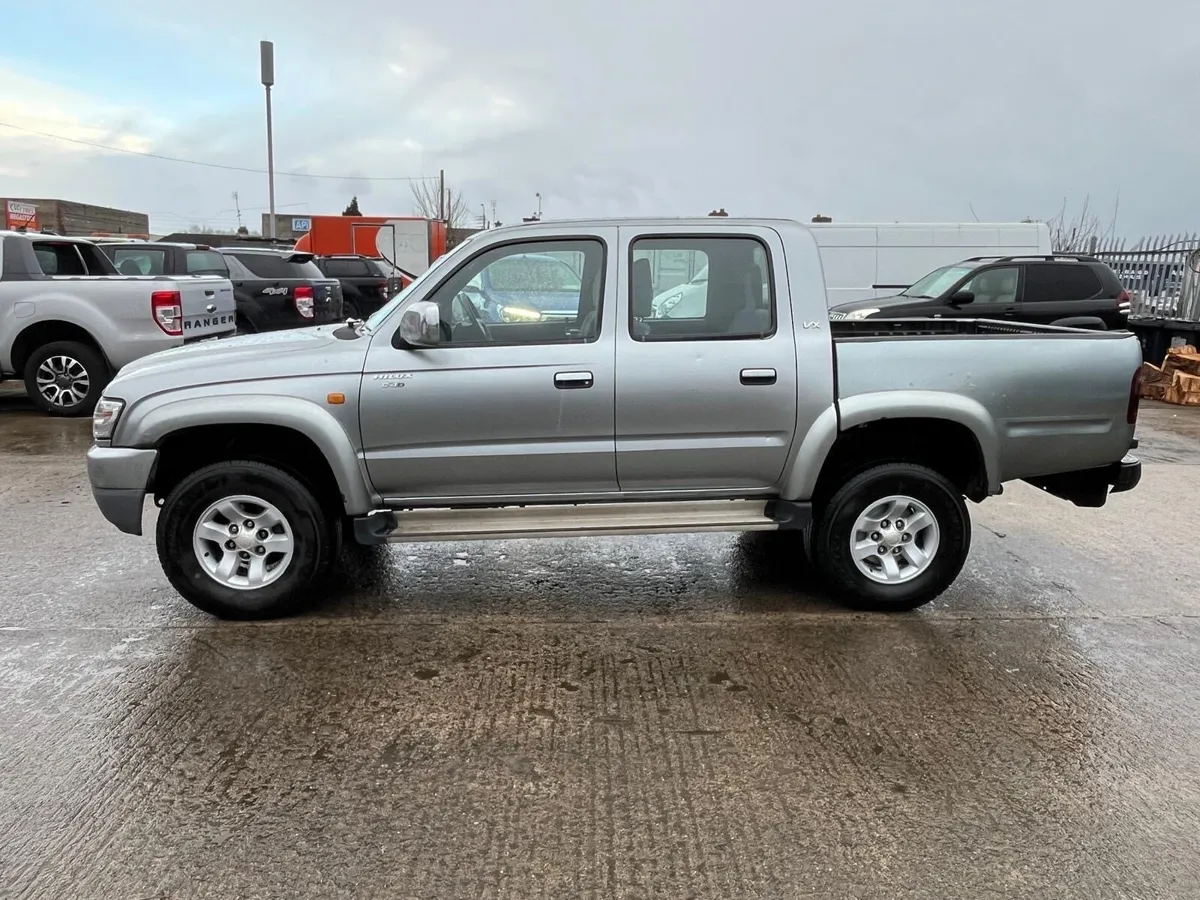 Toyota Hilux 2.5 D-4D 280VX - Image 4