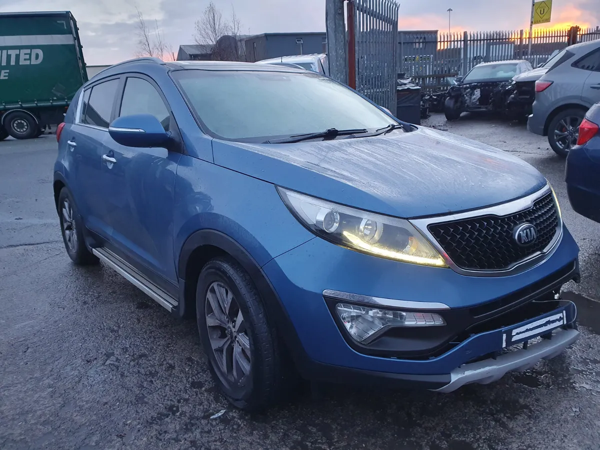 14 KIA SPORTAGE  1.7 CRDI (D4FDE) FOR BREAKING - Image 2