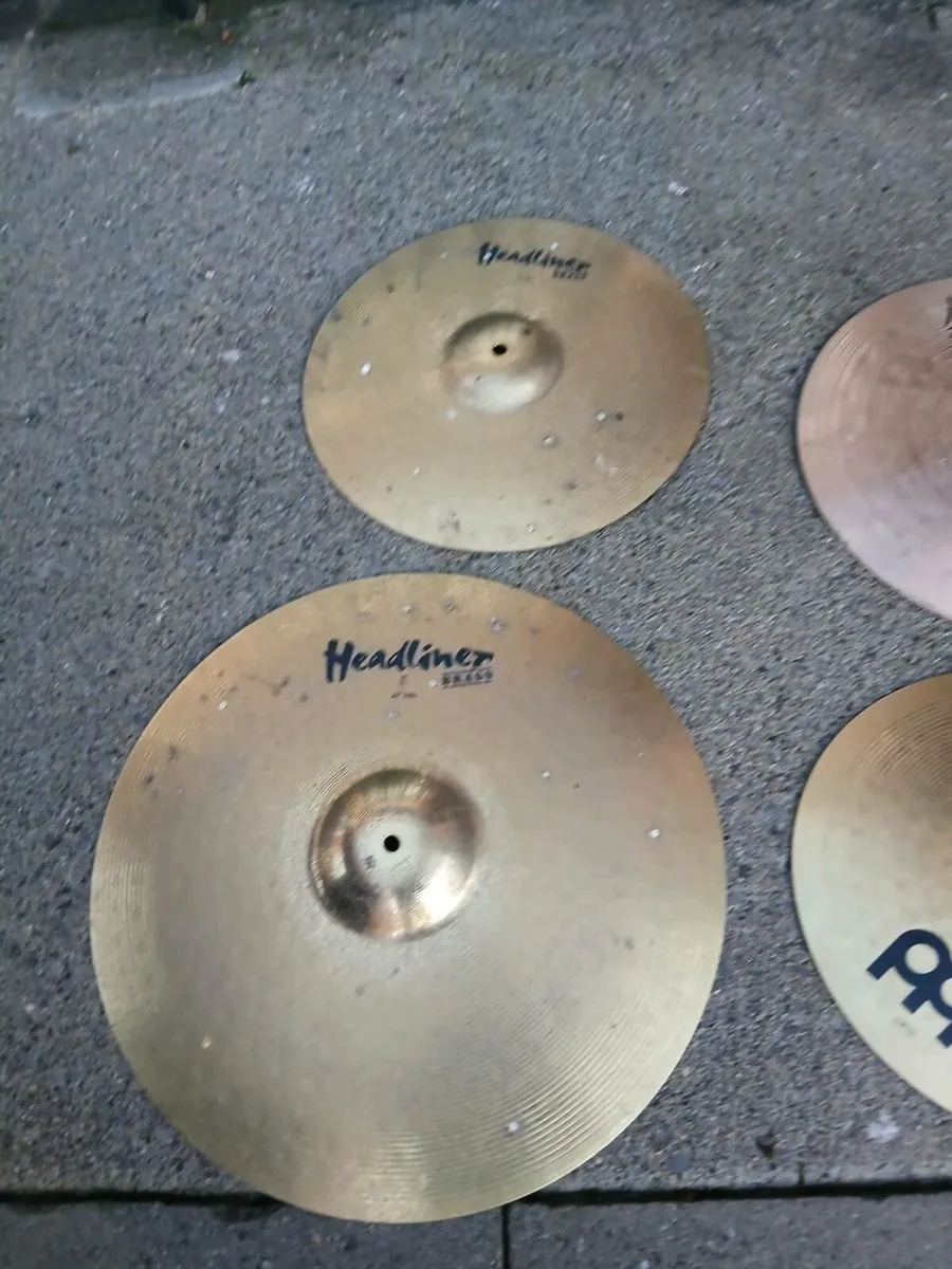 MUSIC STANDS - Image 2