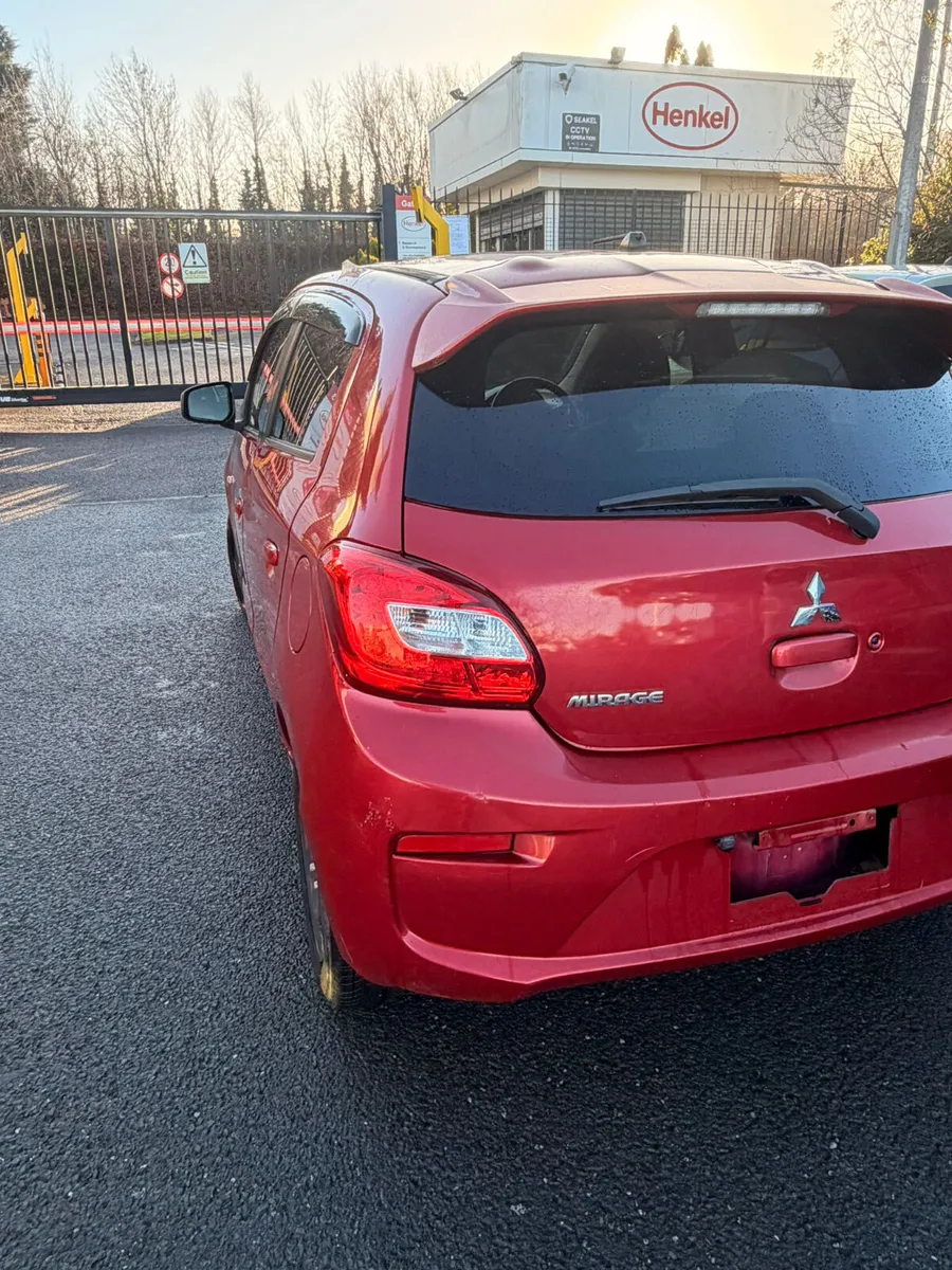 MITSUBISHI MIRAGE 2016 RED - Image 2