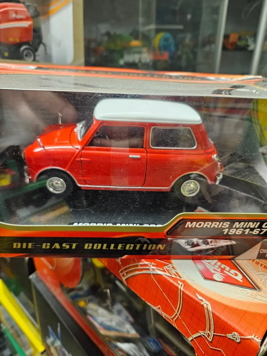 Corgi Motormax Mini Cooper 1.18 - Image 2