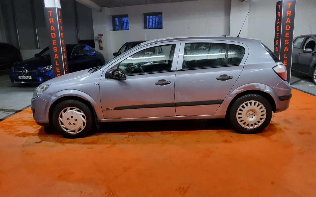 Opel Astra 2006 - Image 4