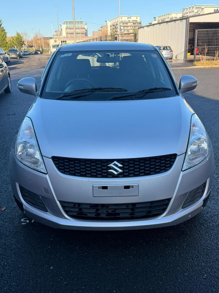 SUZUKI SWFIT 2013 SILVER - Image 1