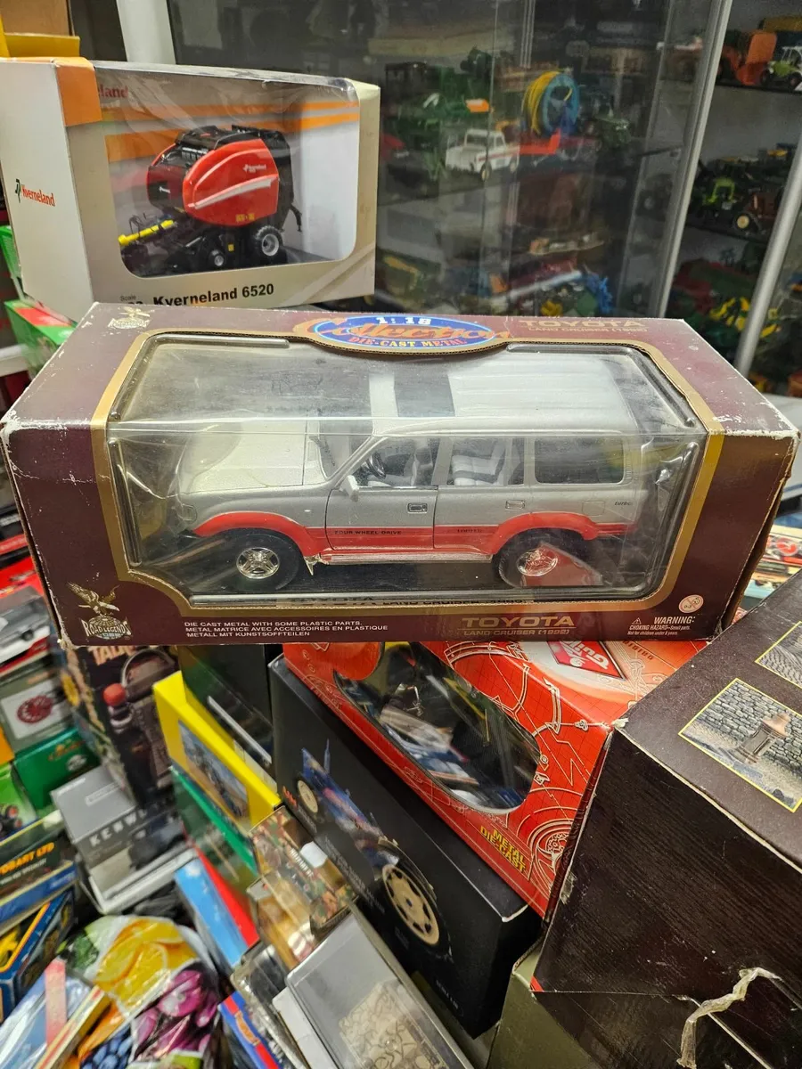 Corgi Road Legends Toyota Landcruiser 1992 - Image 1