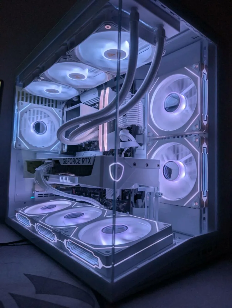 Lian Li | High End | Gaming PC | AMD Ryzen X3D | - Image 3