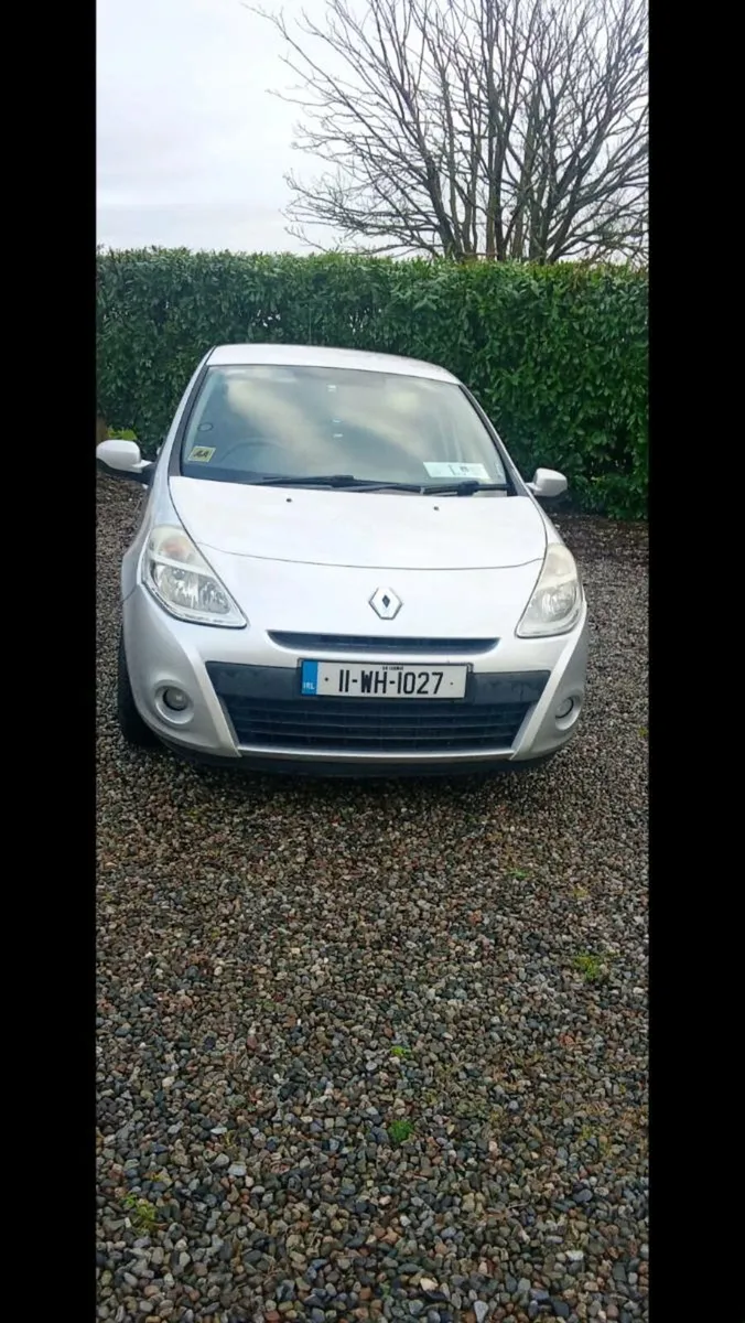 2011 reanult clio nct.12/26.   77 k .miles - Image 3
