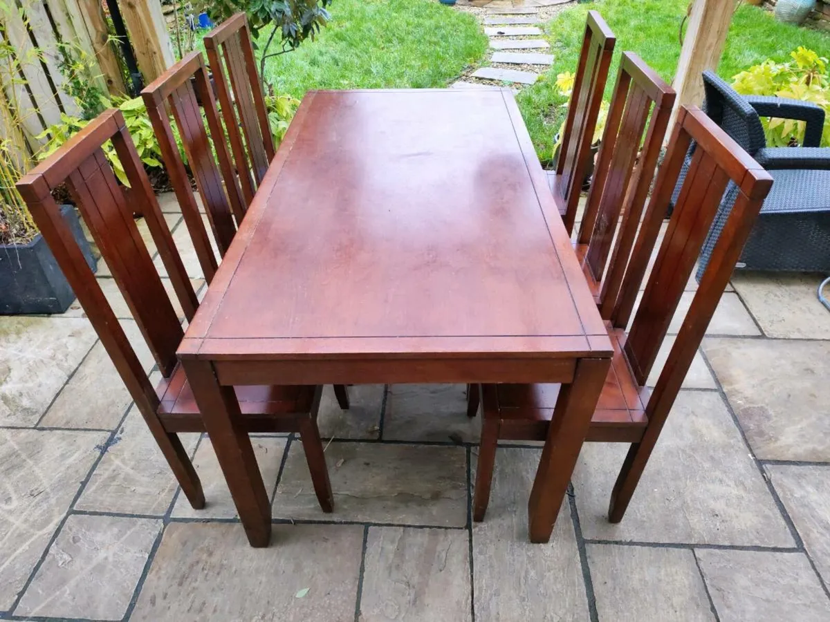 Kitchen dining table - Image 1