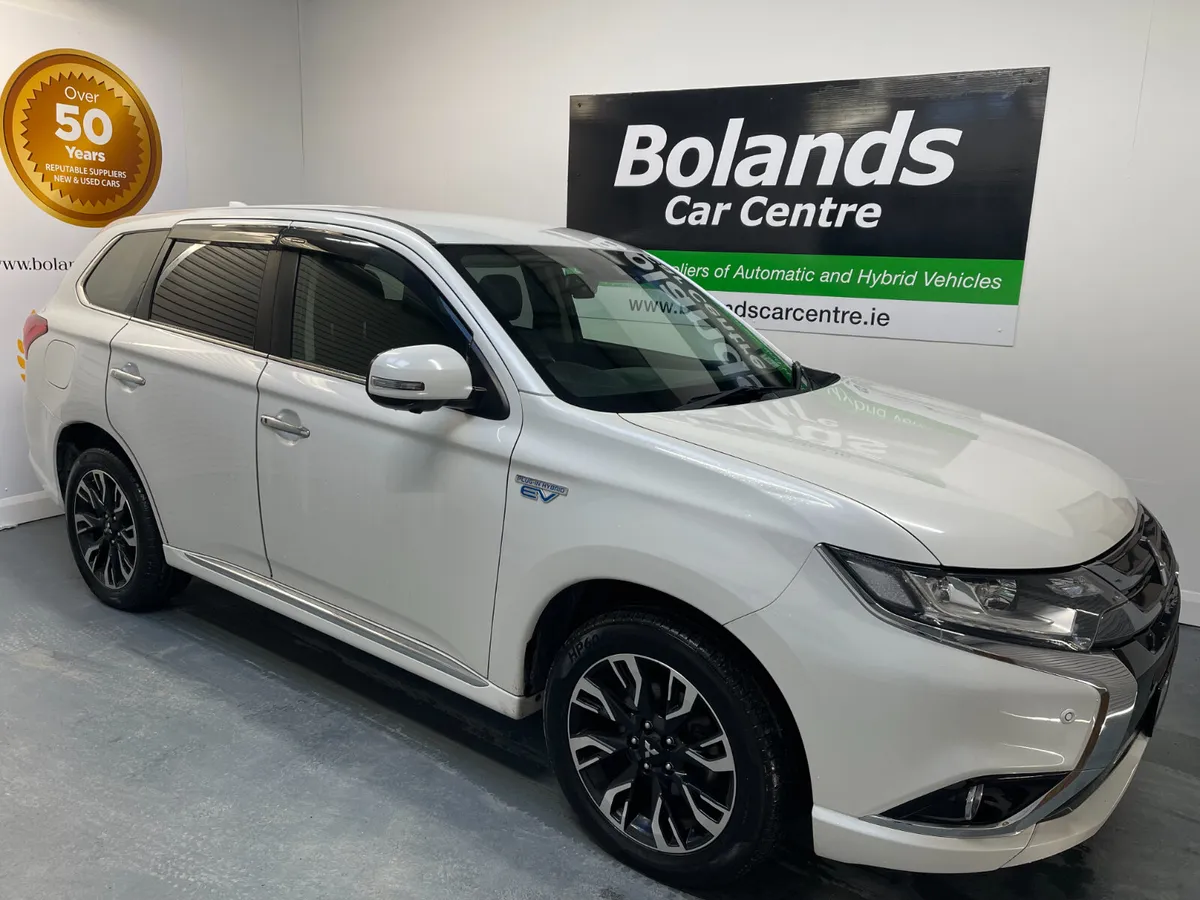 171 Mitsubishi Outlander 2.0 Phev Hybrid Automatic - Image 2