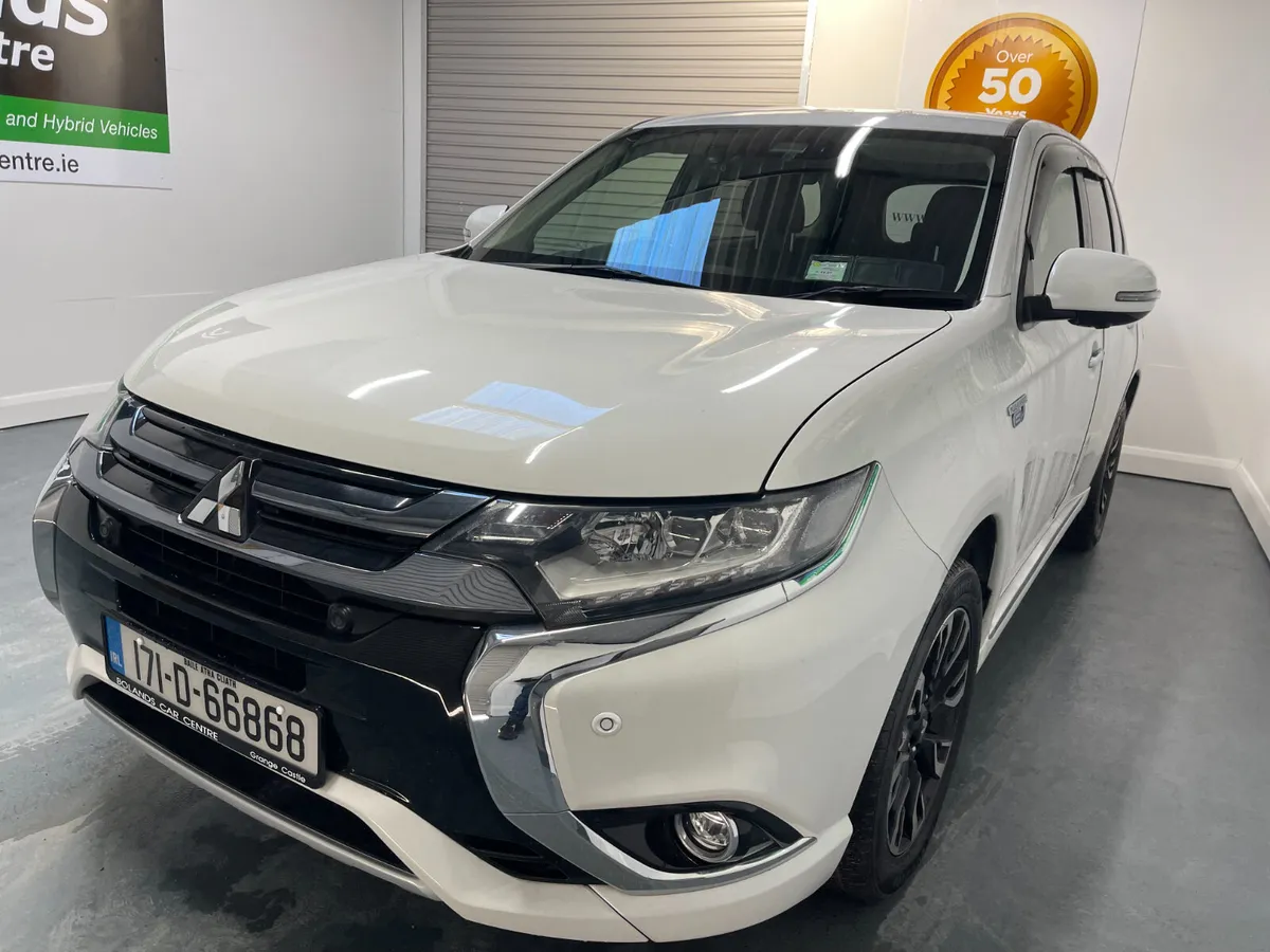 171 Mitsubishi Outlander 2.0 Phev Hybrid Automatic - Image 4