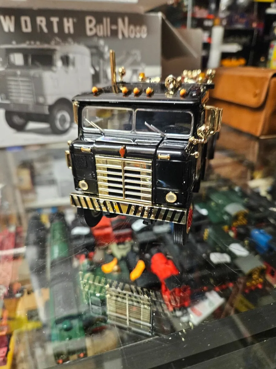 Corgi First Gear Kenworth Bull Nose Tow Truck 1.34 - Image 1