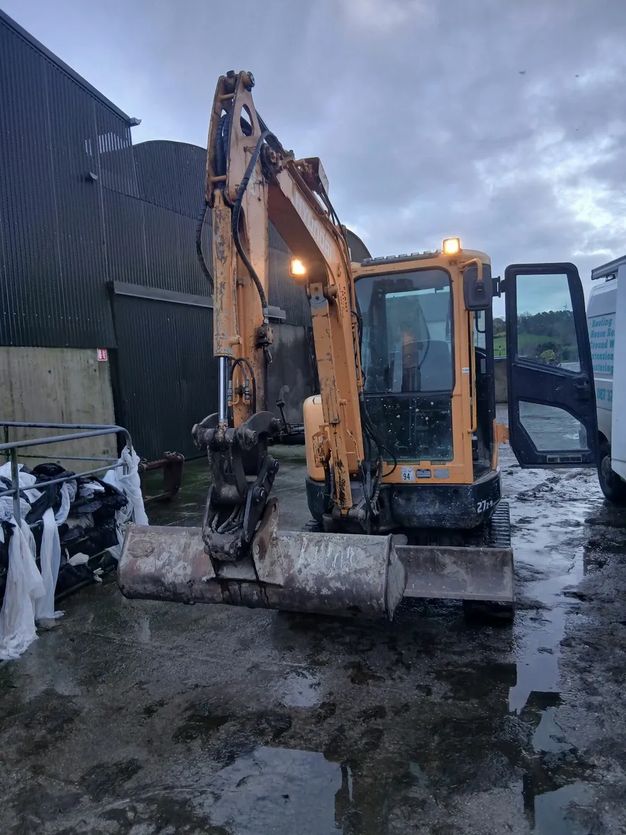 Mini digger - Image 4