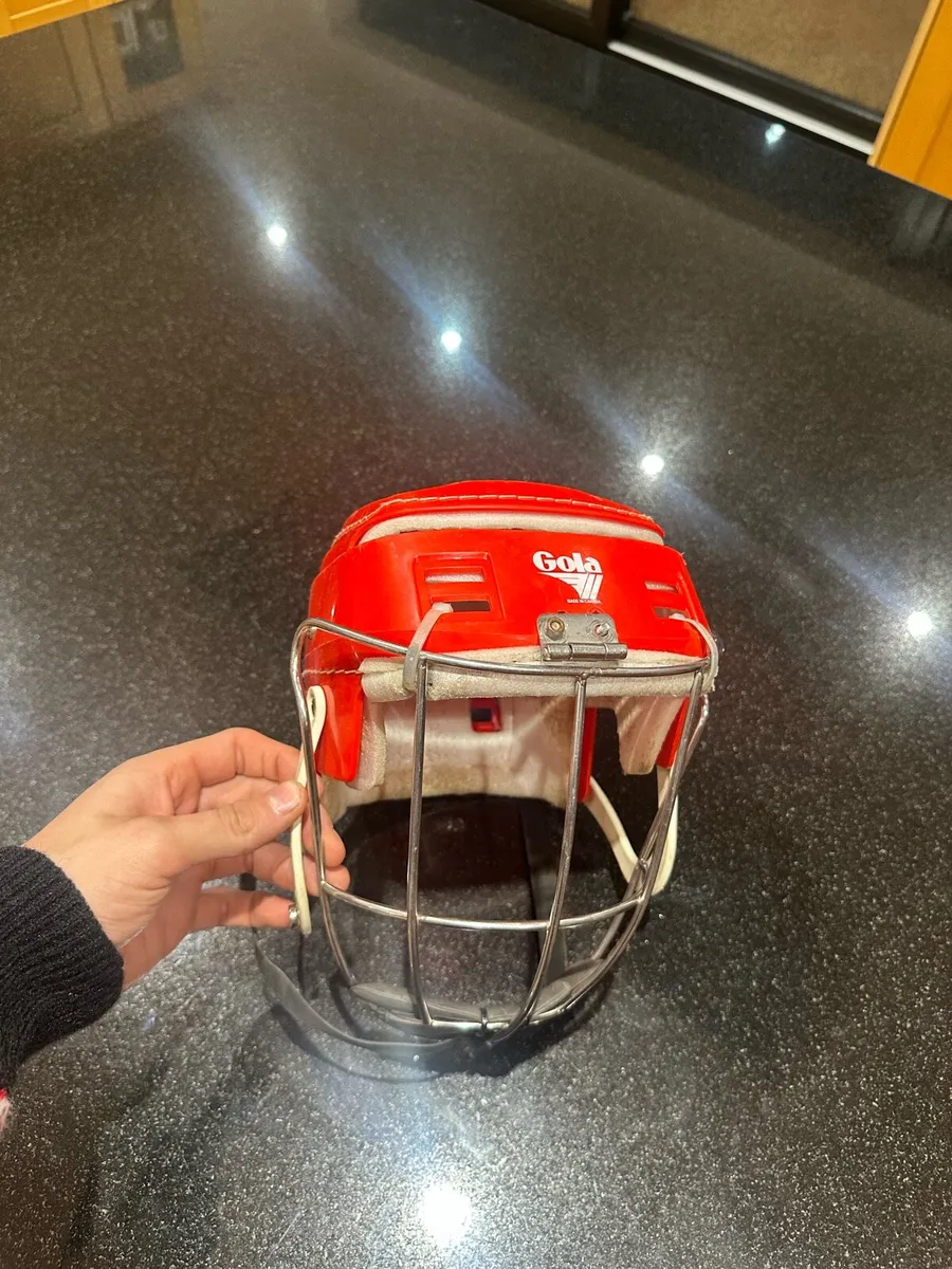 Red Gola Hurling helmet -rep - Image 1