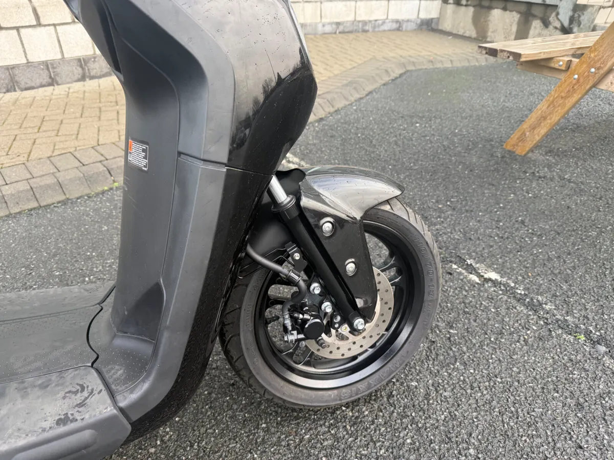 Yamaha NEOS E Dual Battery - Image 3