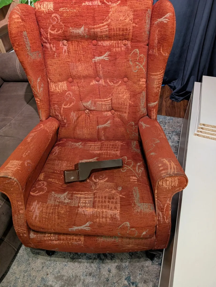 FREE Armchair - Image 1