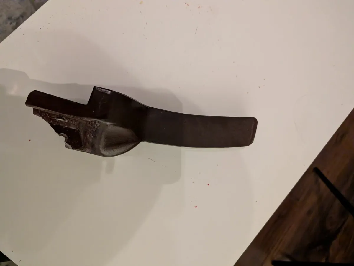 FREE Armchair - Image 2