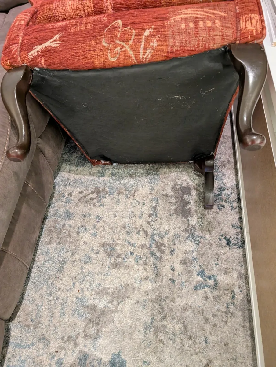 FREE Armchair - Image 3