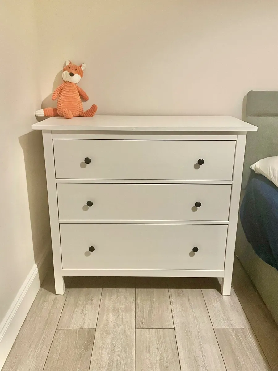 Set of drawers /dresser - Image 2