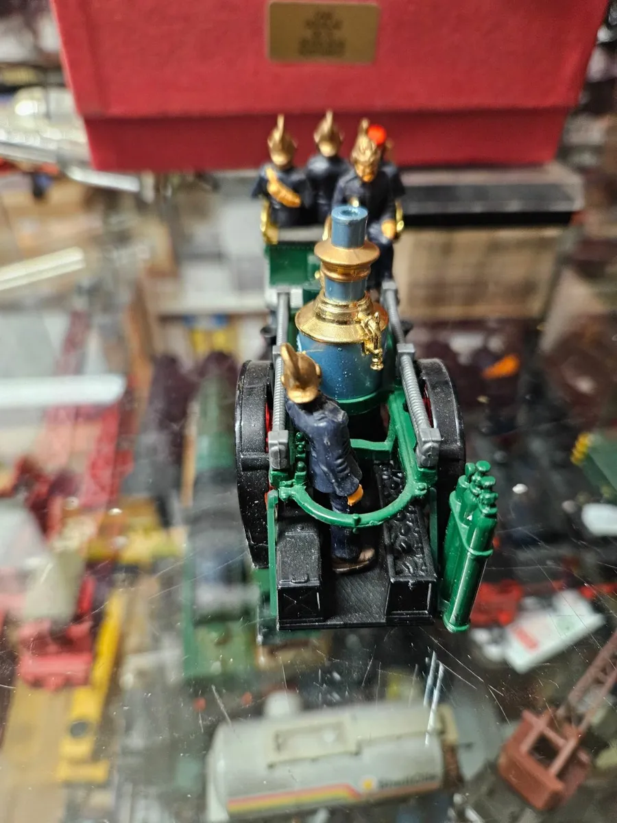 Matchbox Yesteryear Fire Engine - Image 3