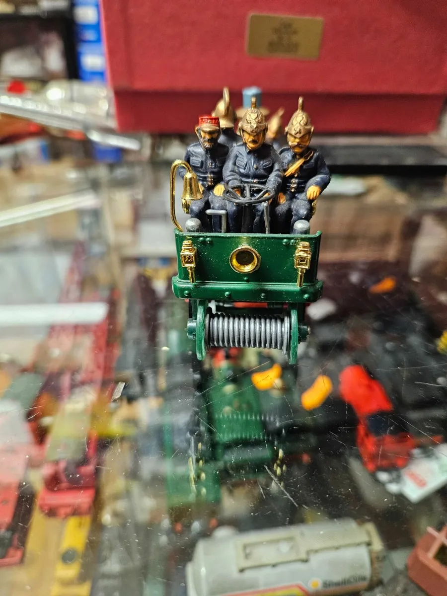 Matchbox Yesteryear Fire Engine - Image 1