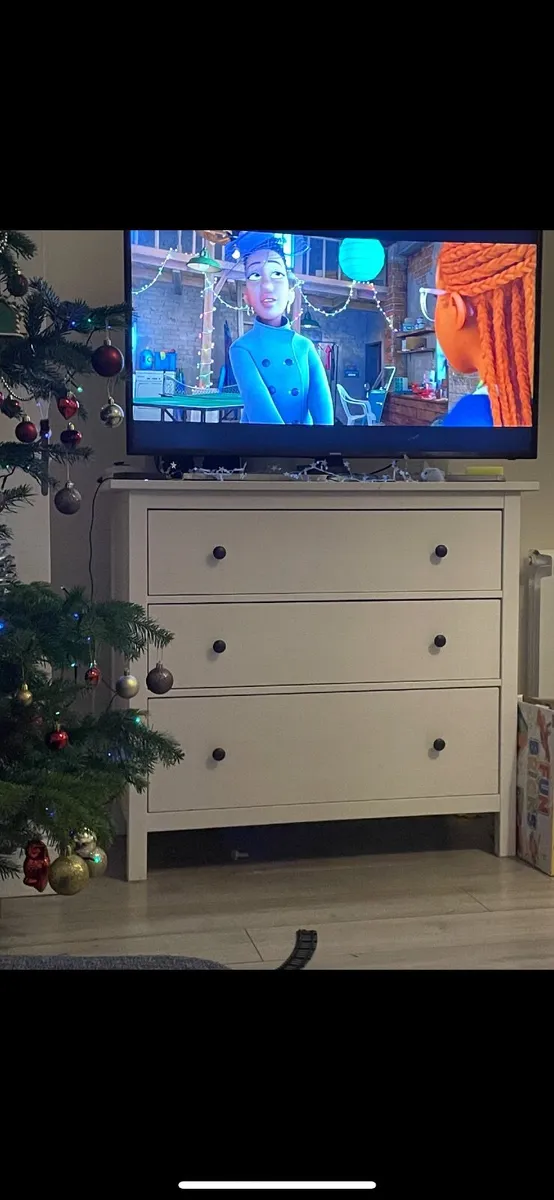 Chest of drawers - Image 2