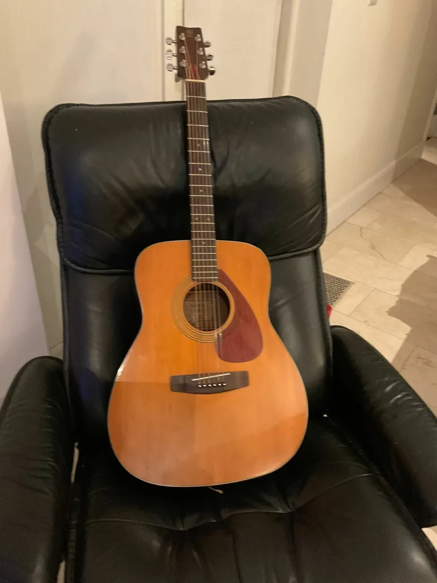 Acoustic Guitar - Image 3