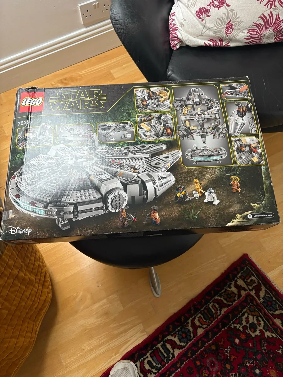 Lego Star  Wars falcon - Image 1