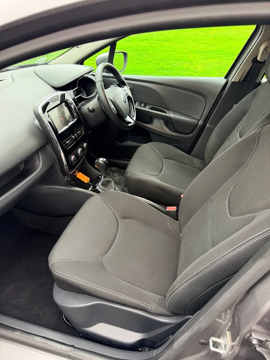 2013 RENAULT CLIO – AUTOMATIC - Image 3