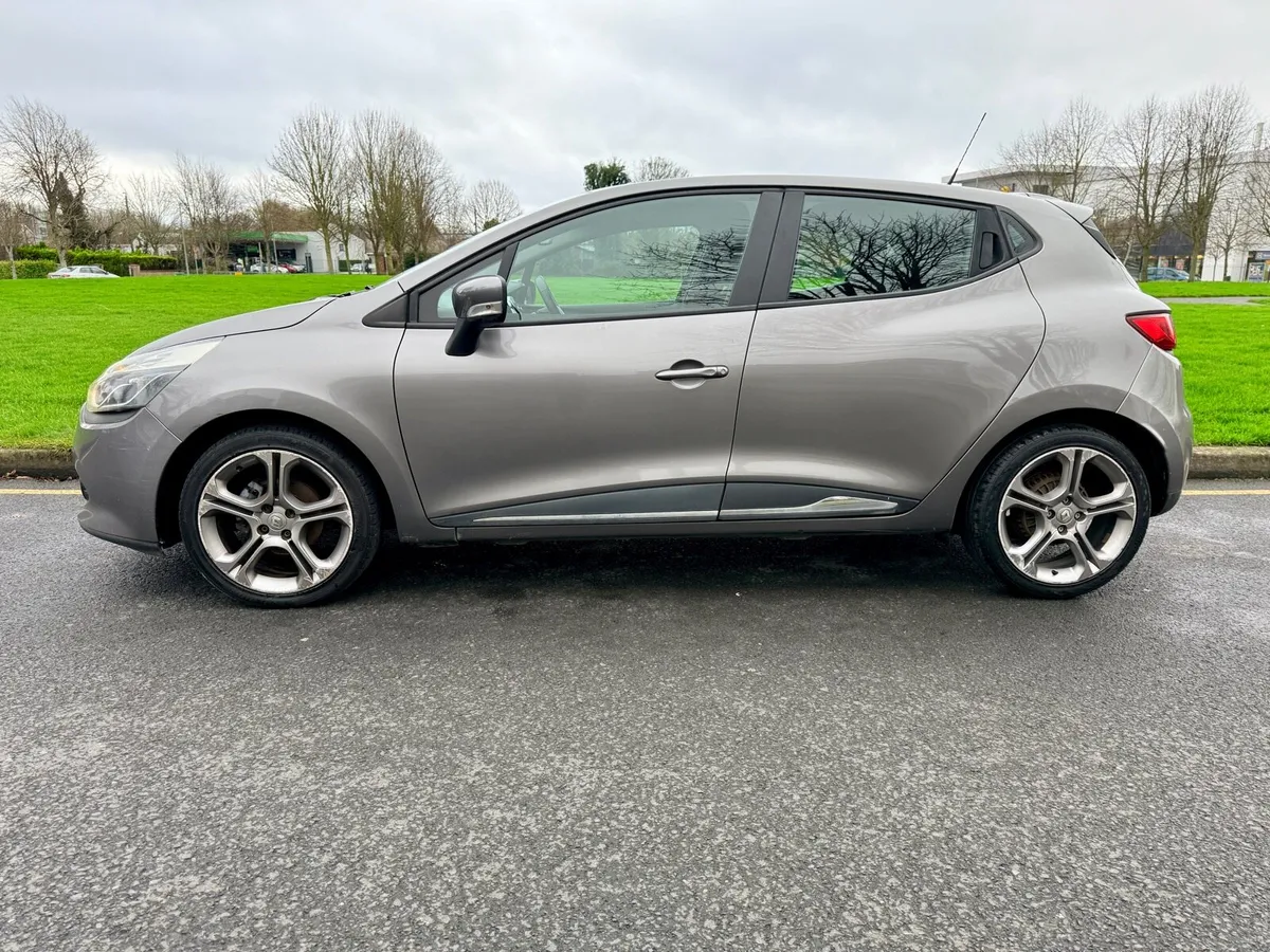 2013 RENAULT CLIO – AUTOMATIC - Image 4