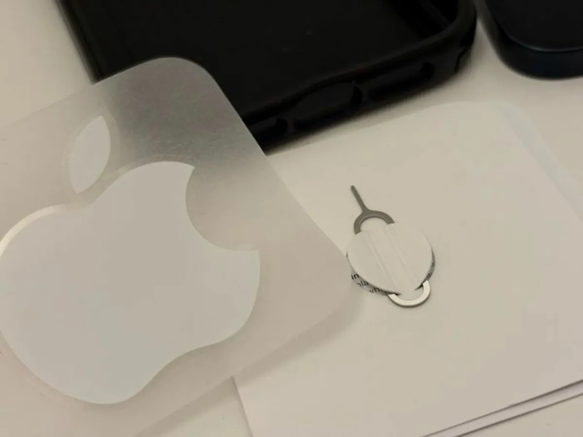 iPhone 13 in box with Otterbox case - Image 4