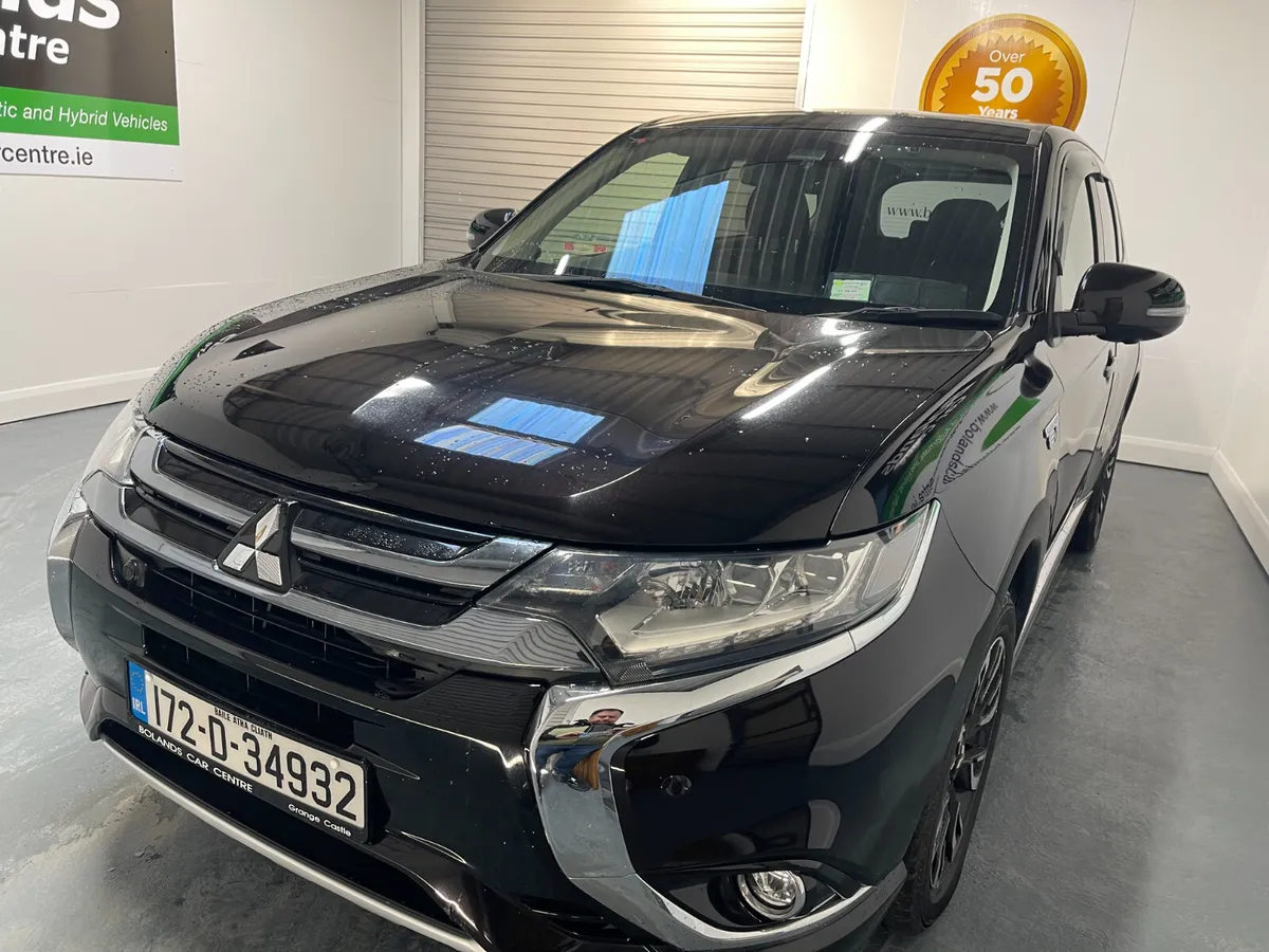 172 Mitsubishi Outlander Hybrid 2.0 Phev Automatic - Image 4