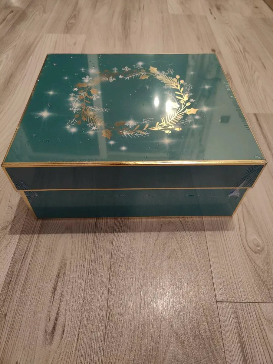 Maeve Hamper & Erin Hampers - Image 1