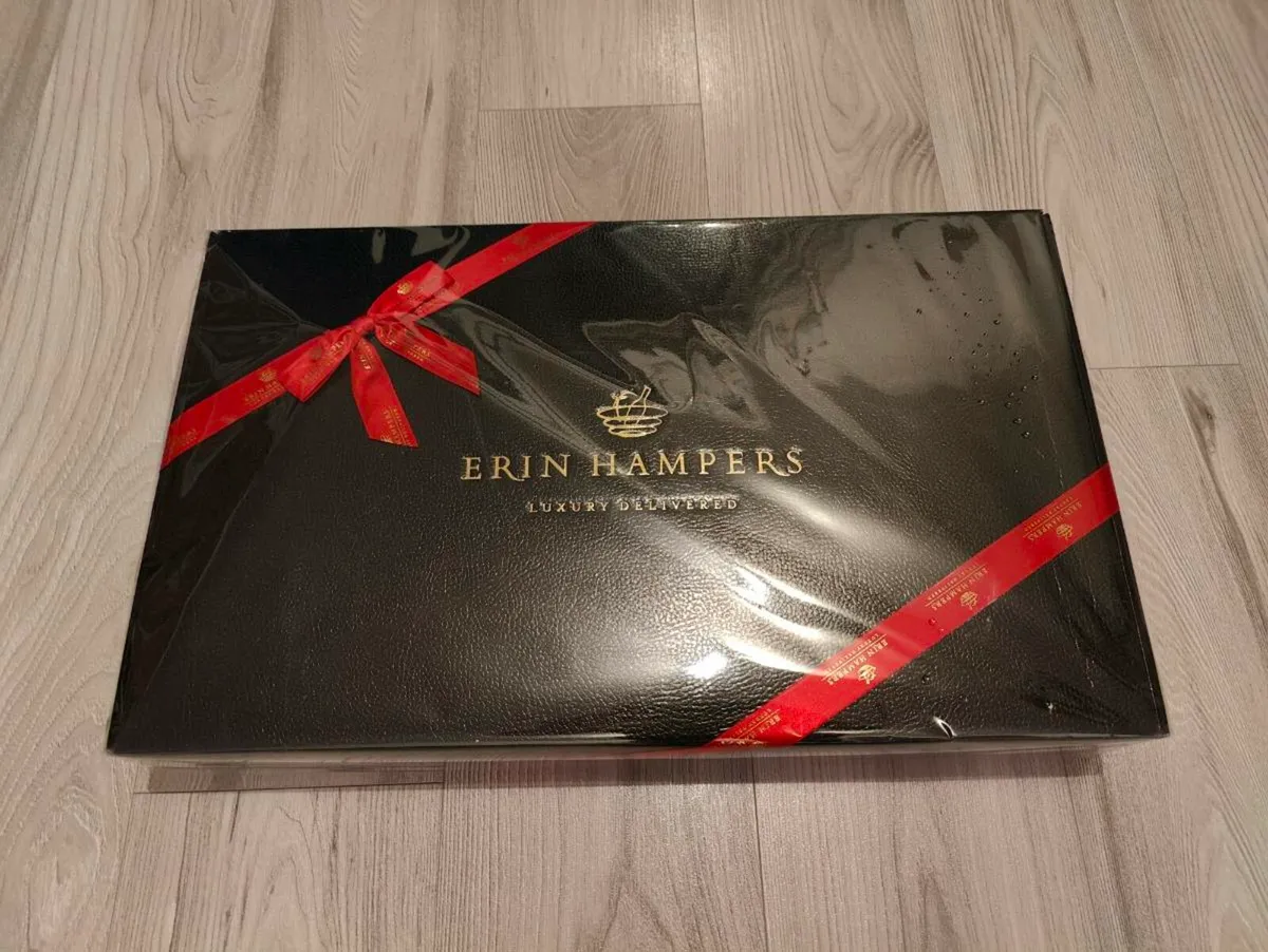 Maeve Hamper & Erin Hampers - Image 4