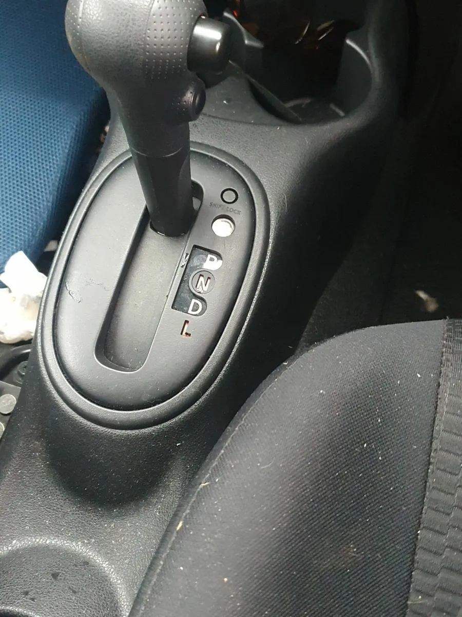 Nissan march automatic 2012 - Image 2