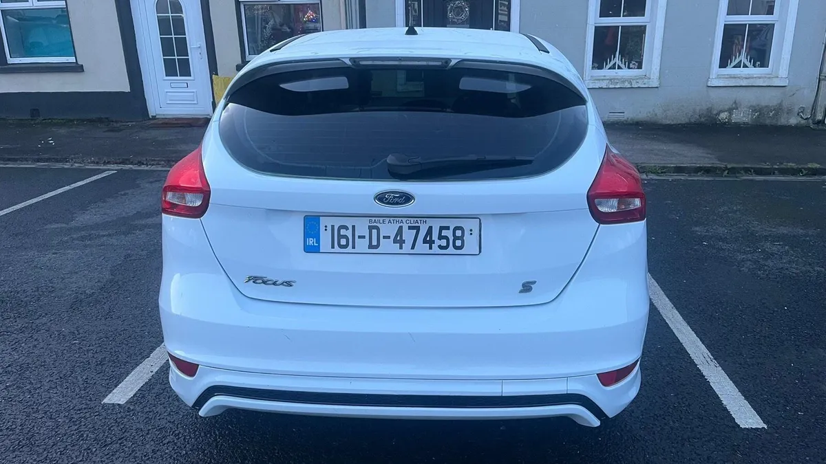 Ford Focus 2016 Zetec - Image 4