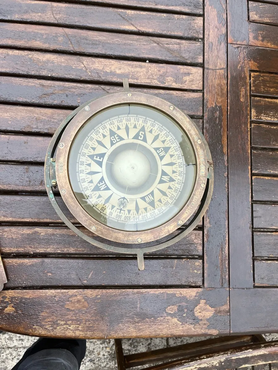 Vintage Brass Compass - Image 1