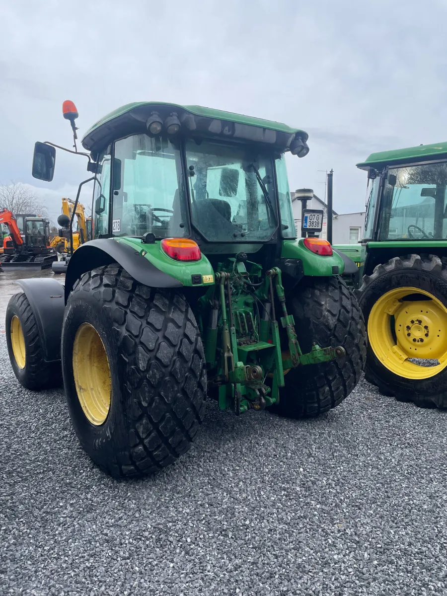 John Deere 5620 - Image 4