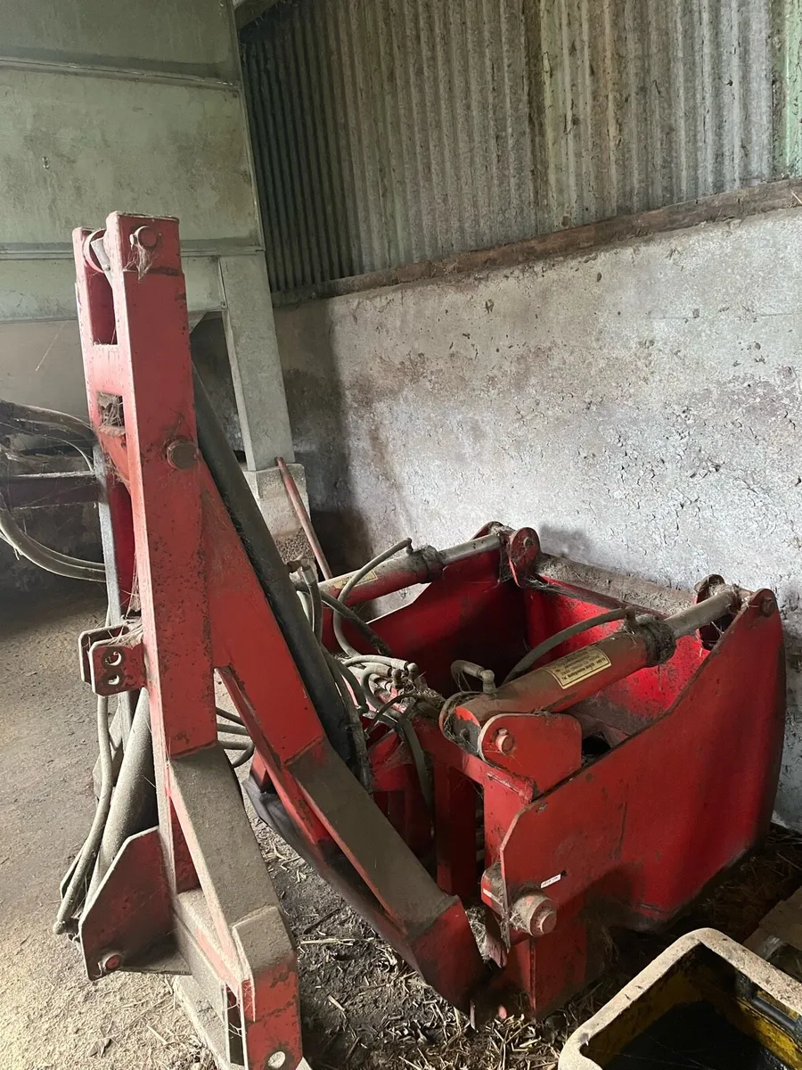 Silage grab - Image 1