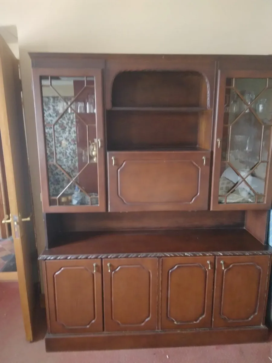 Mahogany cabinet - Image 2