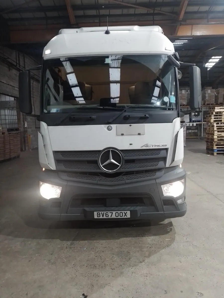 MERCEDES CURTANSIDER ( 2017 ) - Image 1