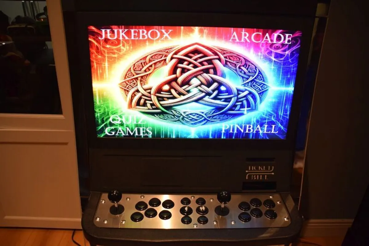 Retrocab arcade/Touchscreen Video Jukebox/VPinball cab - Image 3