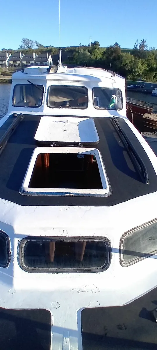 25 ft Myra boat - Image 2