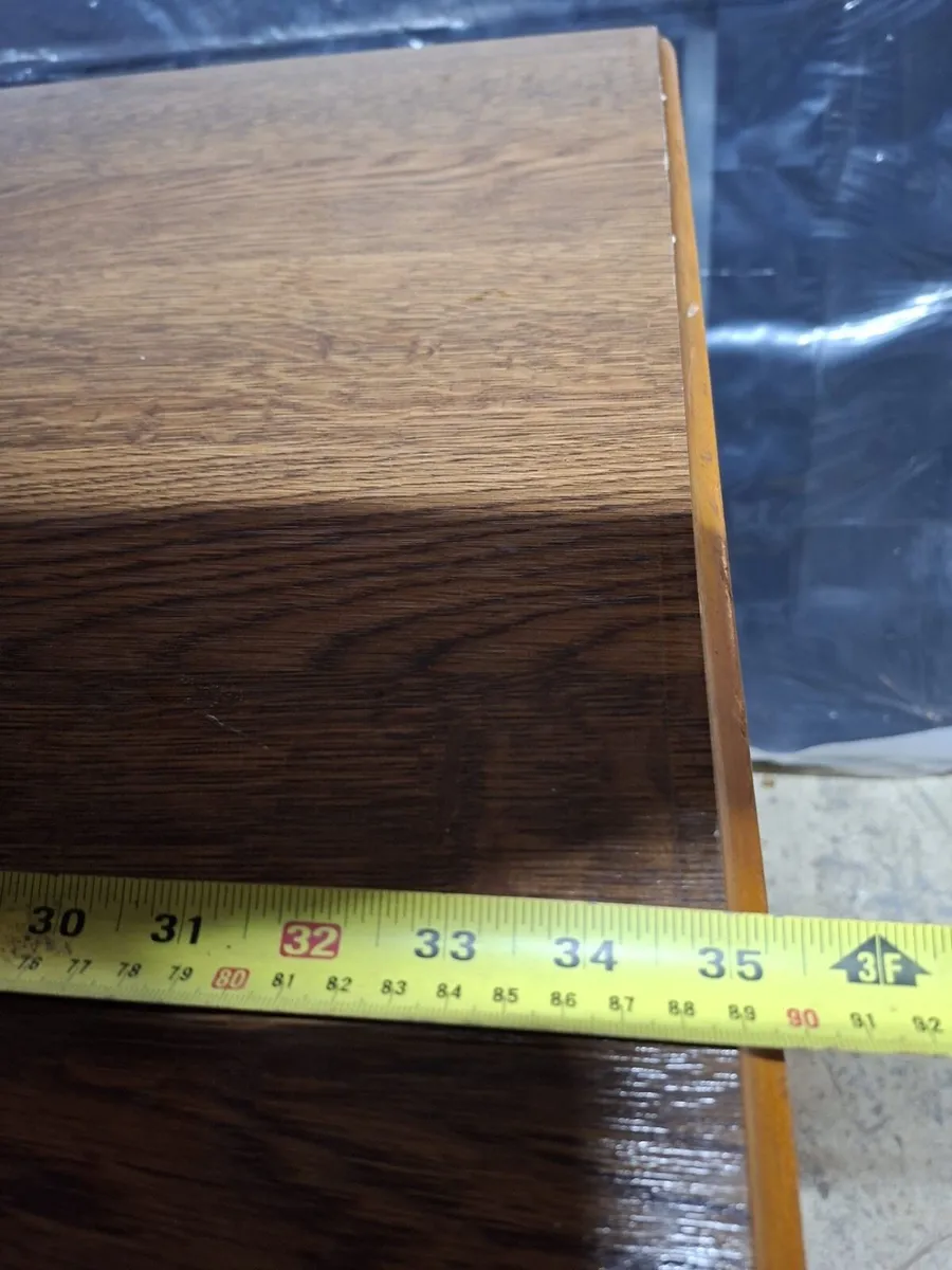 Restaurant Table - Image 4