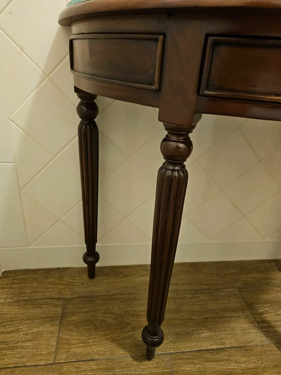 Side table - Image 1