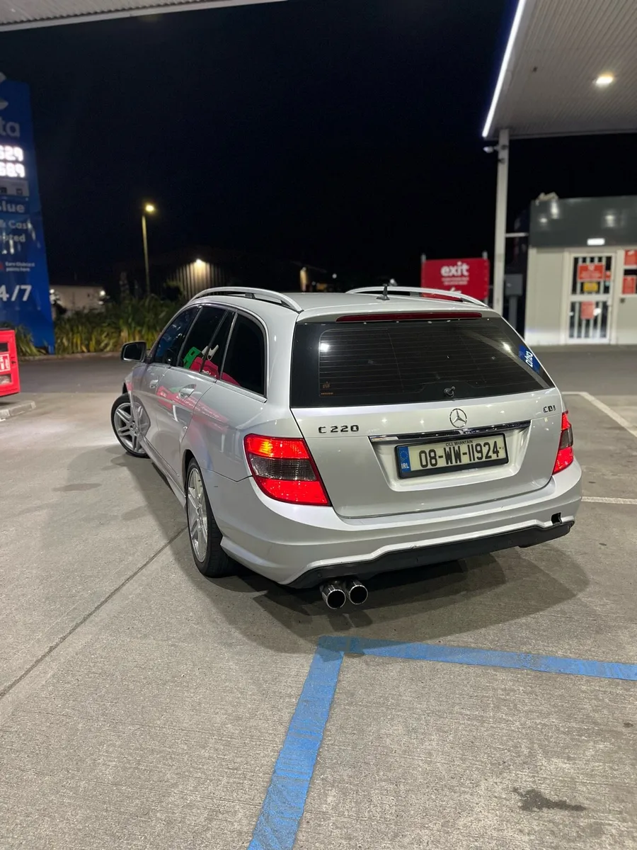 Mercedes c220 AMG line (3,450) - Image 2
