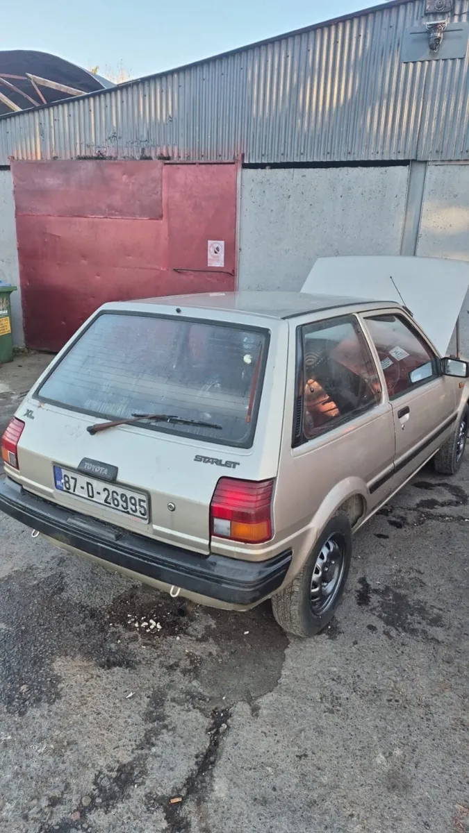 Toyota starlet - Image 4