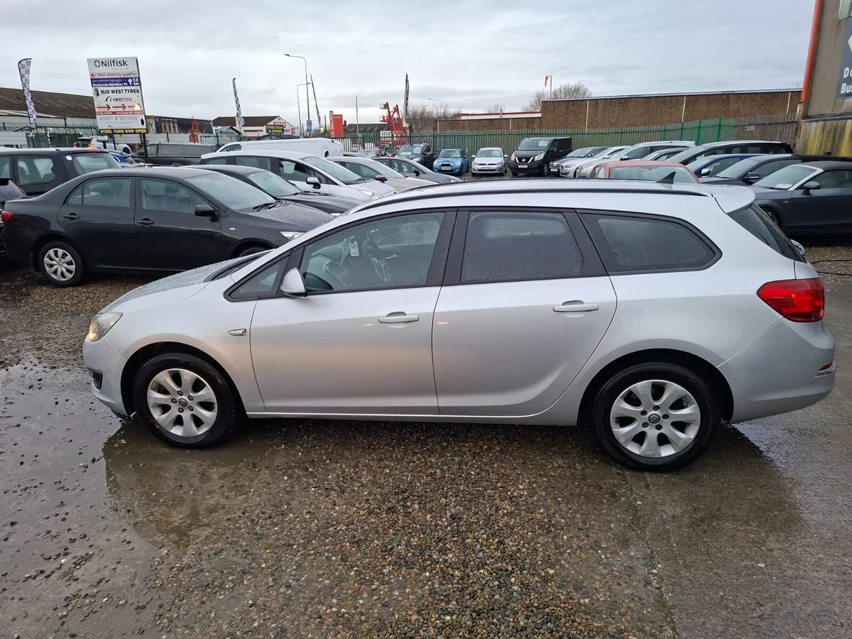 🦏 Opel Astra estate 1.6d 2015 🦏 - Image 4