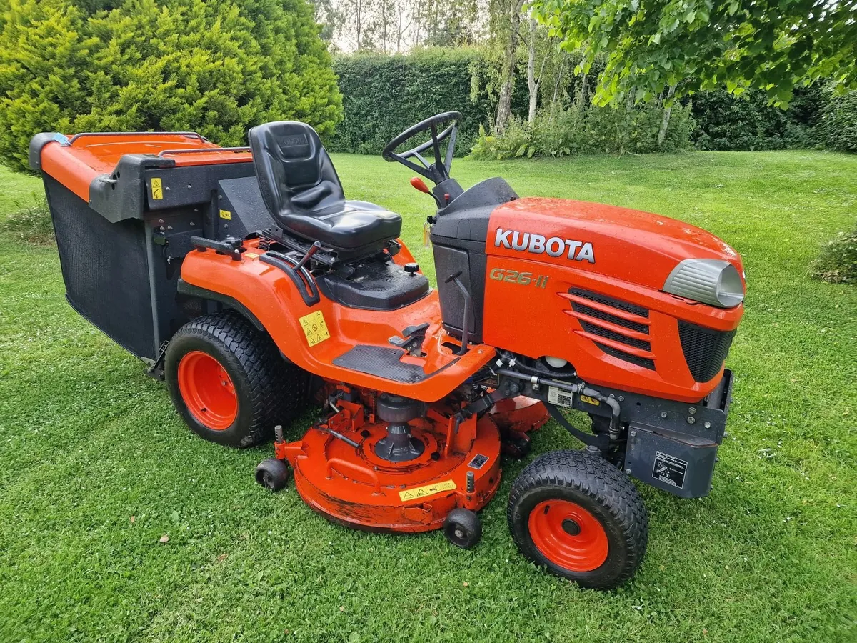 Kubota G26-II Ride on Mower Lawnmower - Image 1